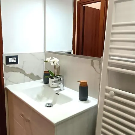 Cernobbio Studio דירה צ'רנוביו
